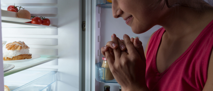 How to Stop Evening Snacking: 8 Simple Strategies That Actually Work